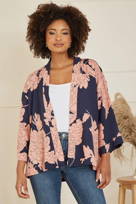 Kimono bleu marine à imprimé fleuri Yumi