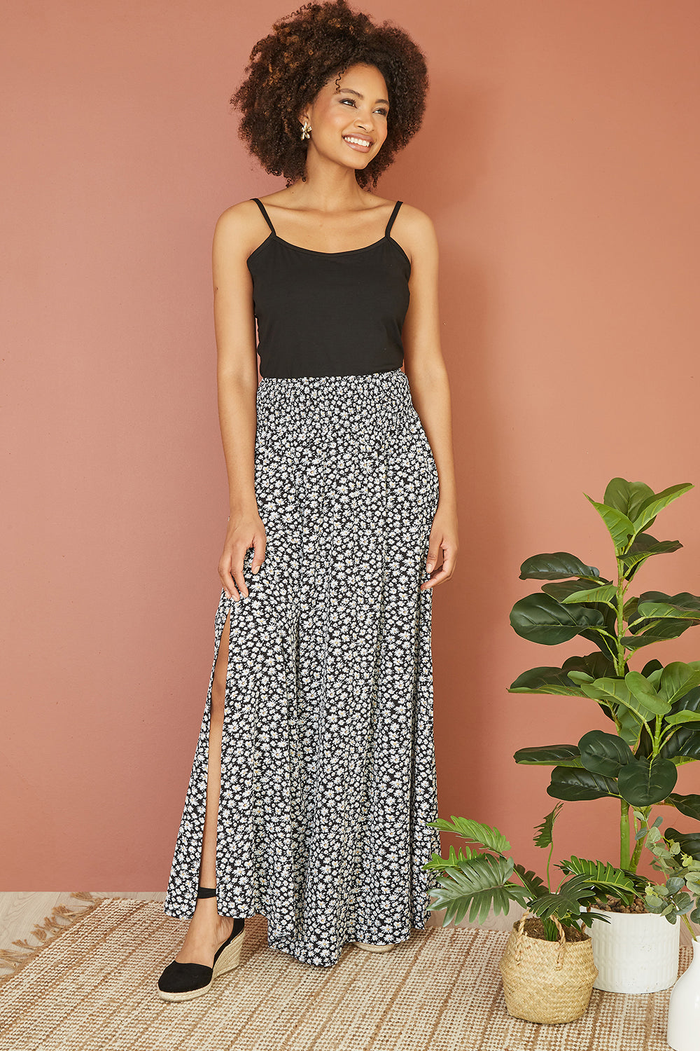 Mela Black Daisy Print Ruched Waist Maxi Skirt With Split Hem Mela