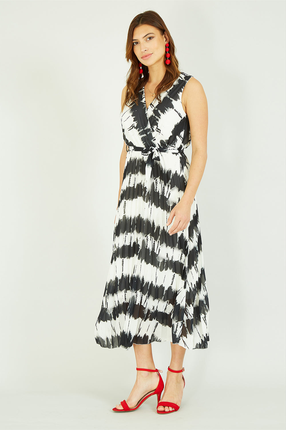 Yumi Black Tie Dye Pleated Dress Yumi