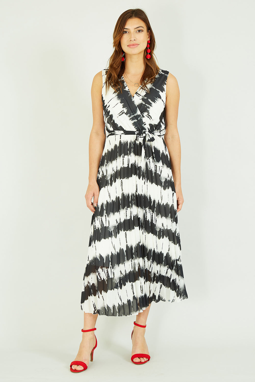 Yumi Black Tie Dye Pleated Dress Yumi