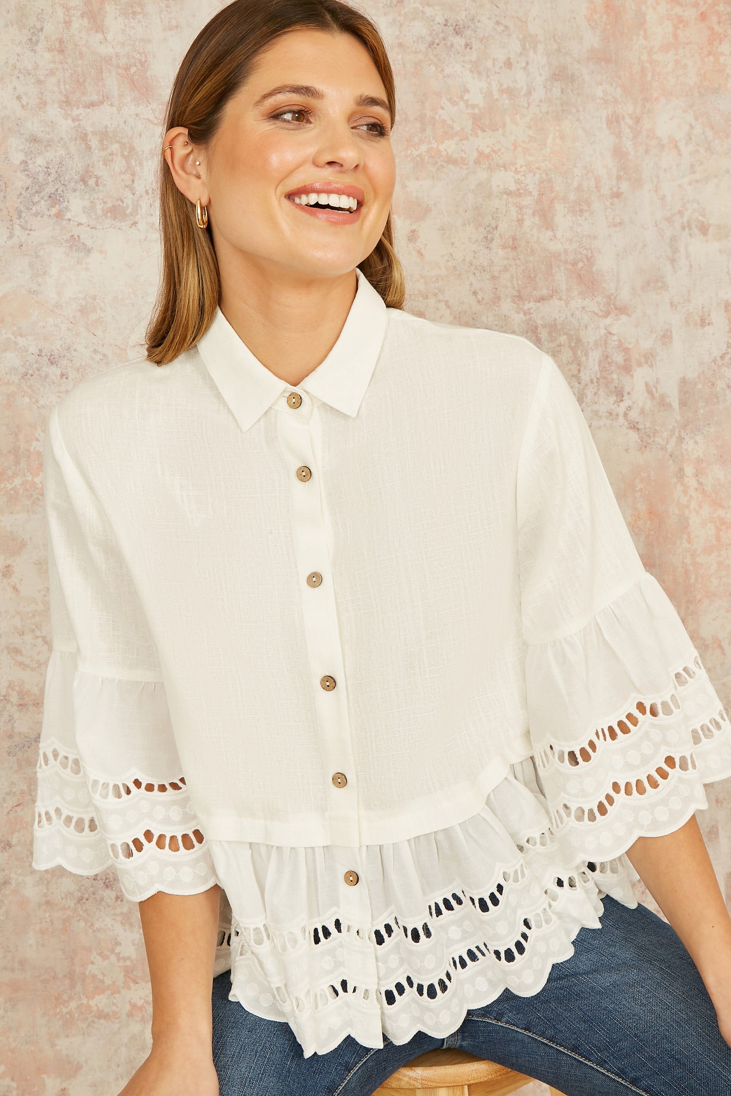 Yumi White Linen Relaxed Shirt With Scallop Trims Top Yumi