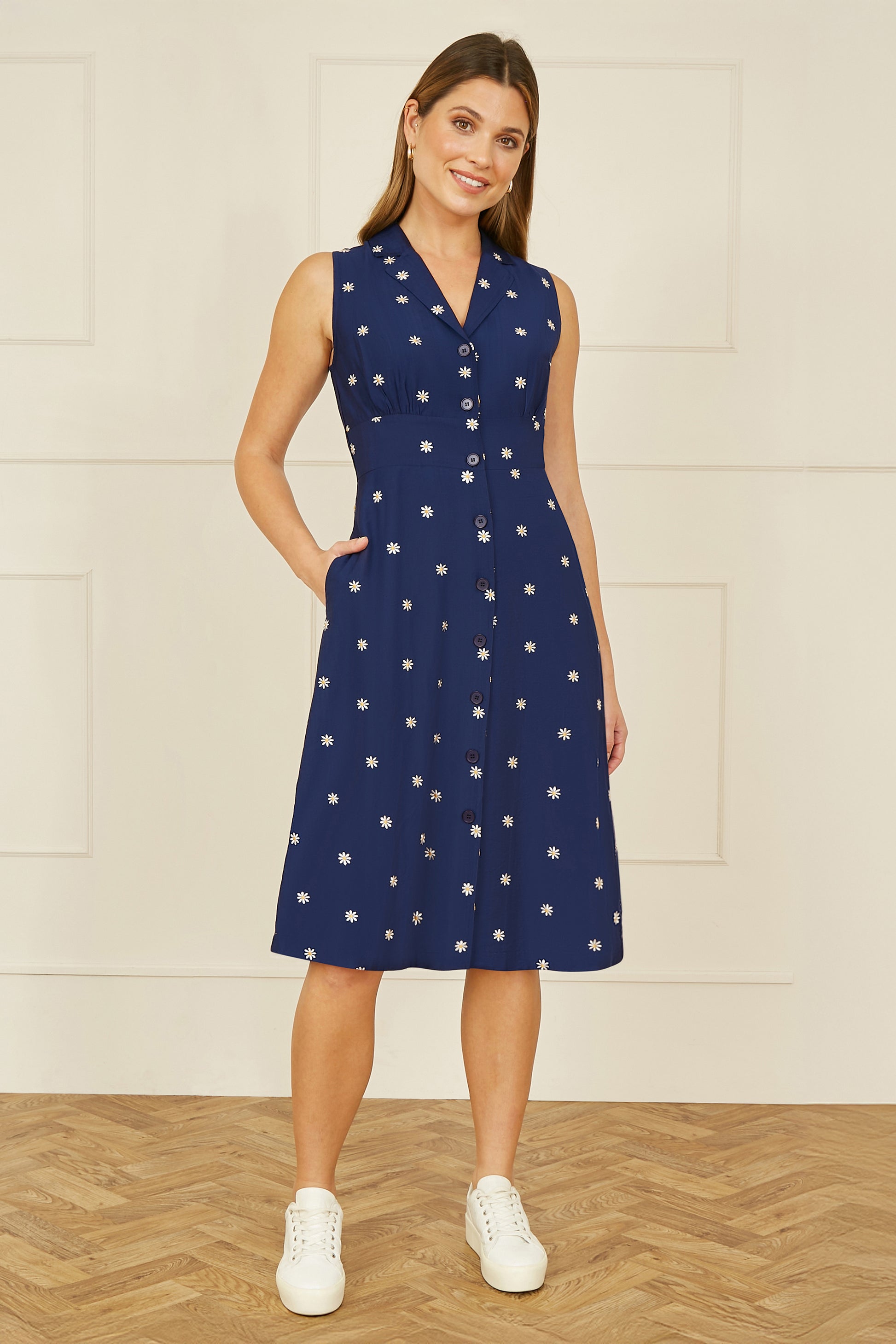 Yumi Navy Daisy Print Sleeveless Shirt Dress DRES Day Yumi