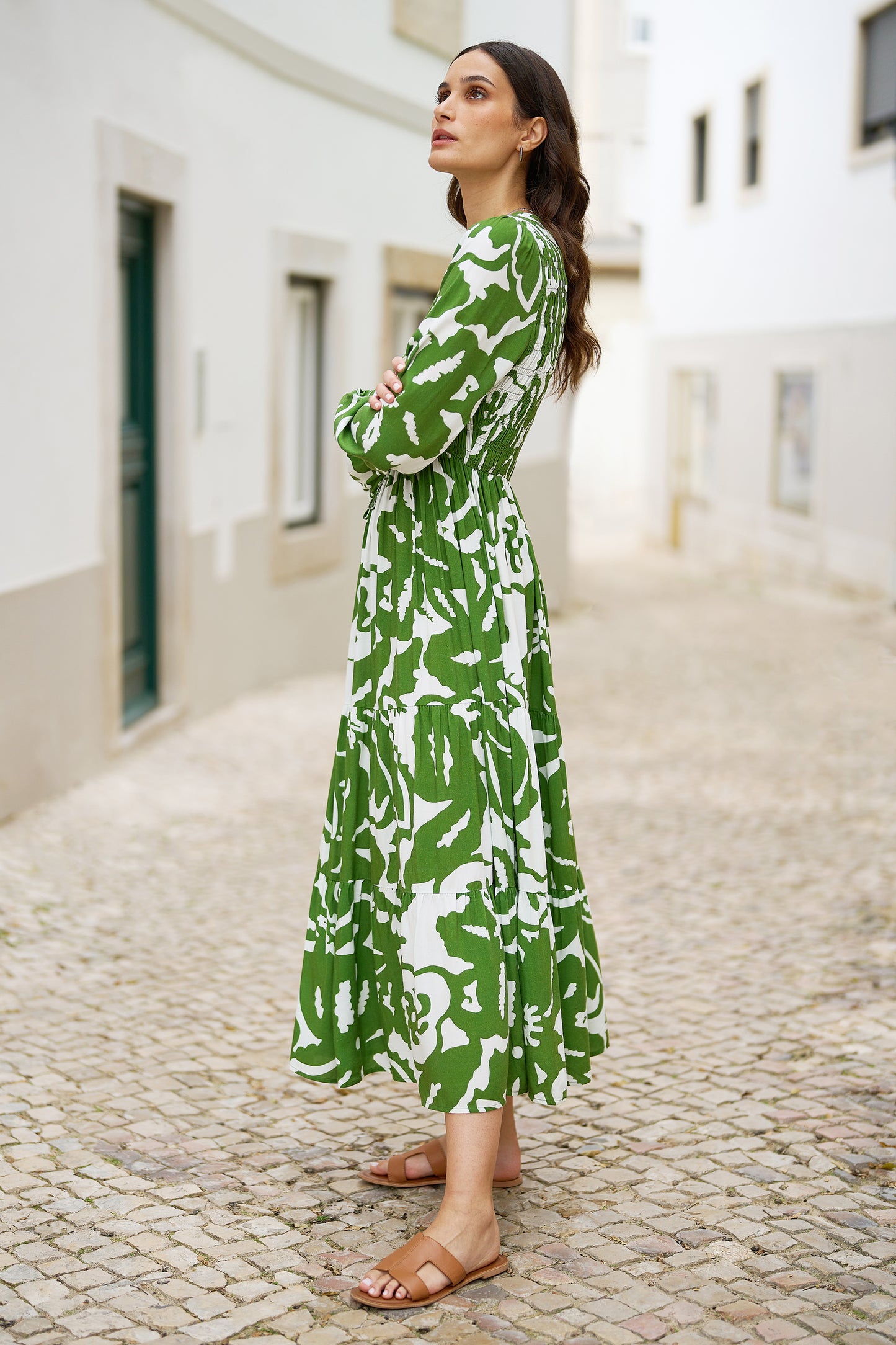 Yumi Green Abstract Print Ruched Midi Dress With Long Sleeves