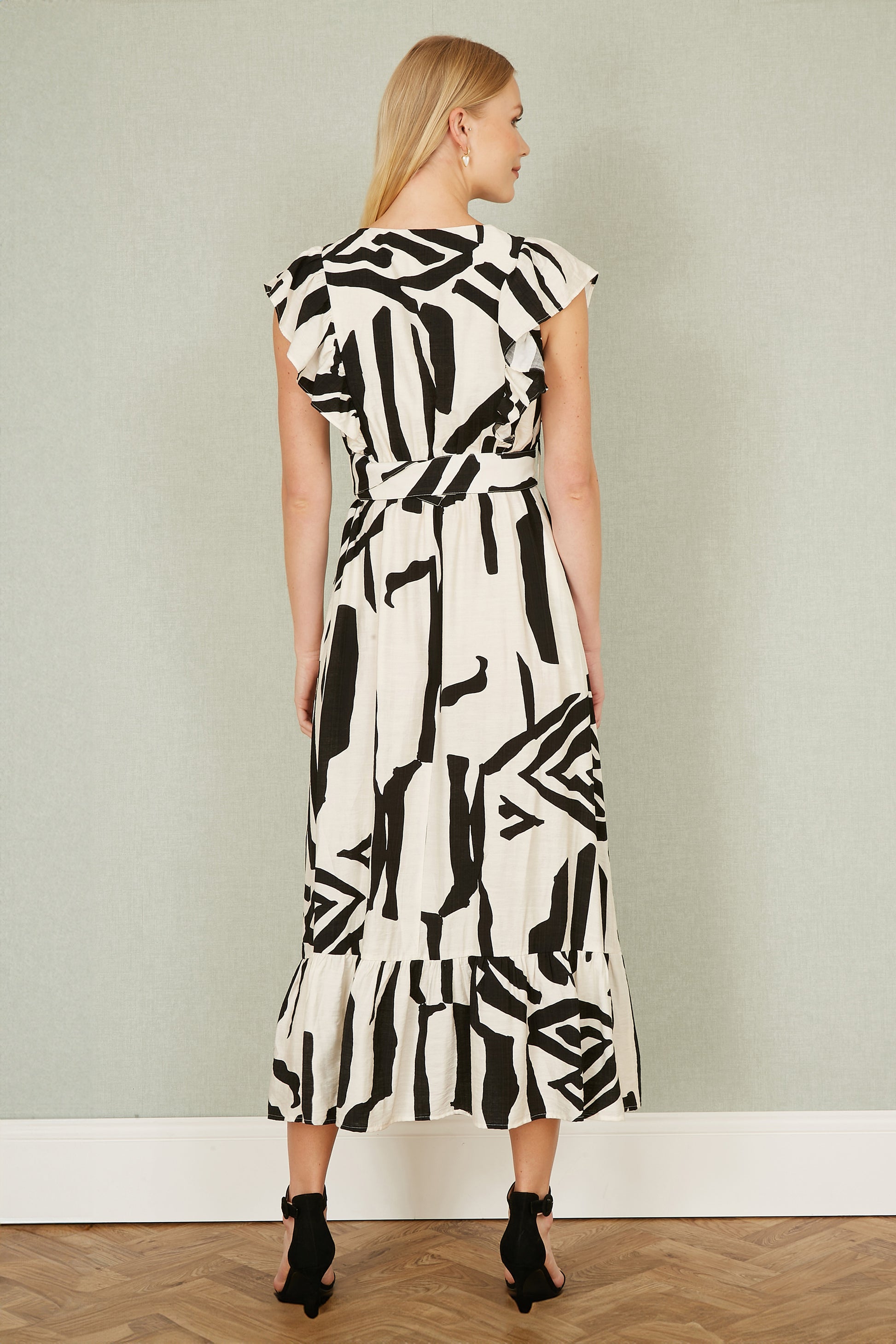 Yumi Ivory Abstract Print Viscose Midi Dress With Matching Belt DRES Day Yumi