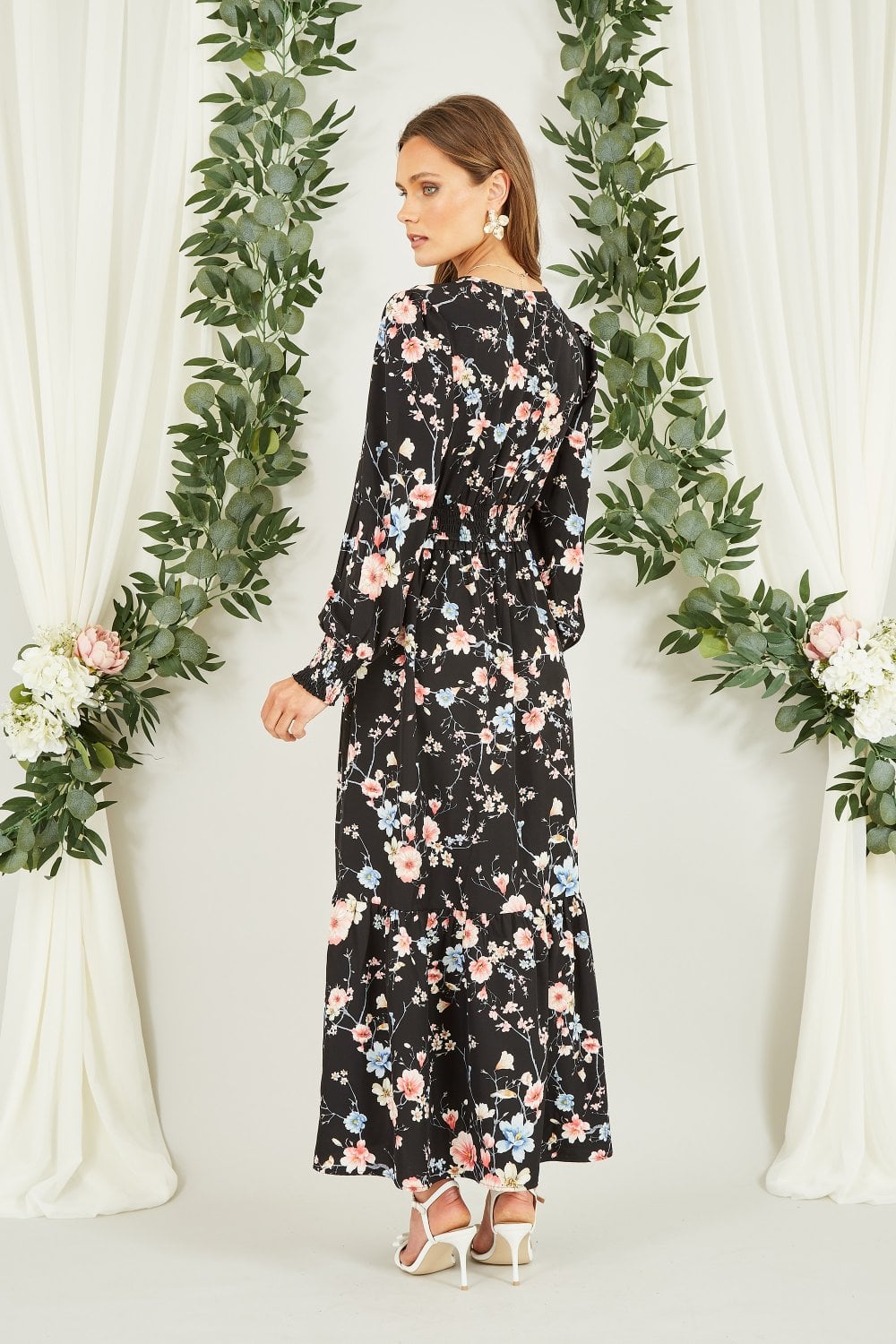 Yumi Black Blossom Floral Print Ruched Long Sleeves Midi Dress Yumi