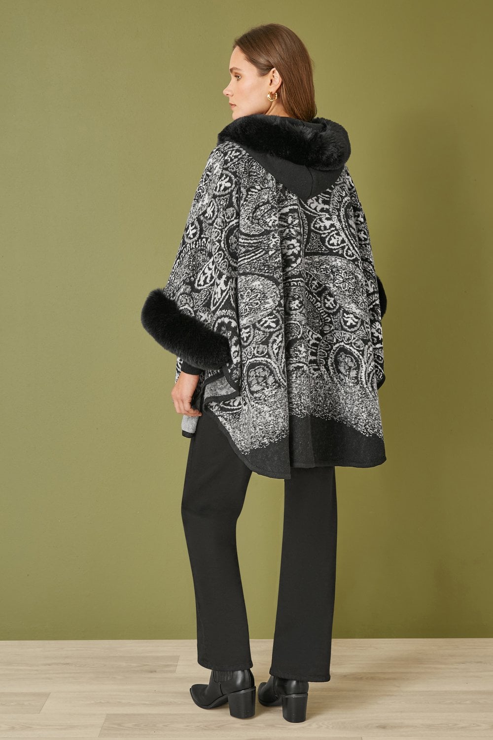 Yumi Black Faux Fur Trim Cape With Paisley Print Yumi