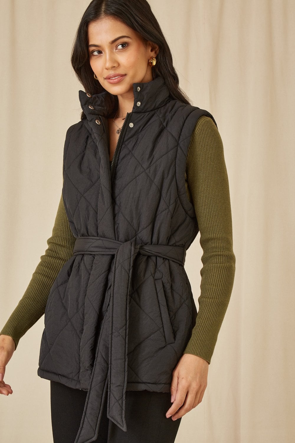 Yumi Black High Neck Quilted Gilet With Belt Yumi