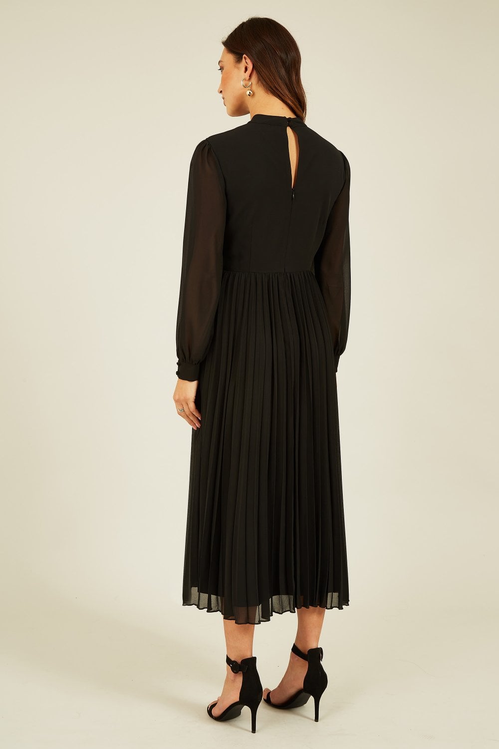 Yumi Black Long Sleeve Embroidered Midi Dress With Pleats Yumi