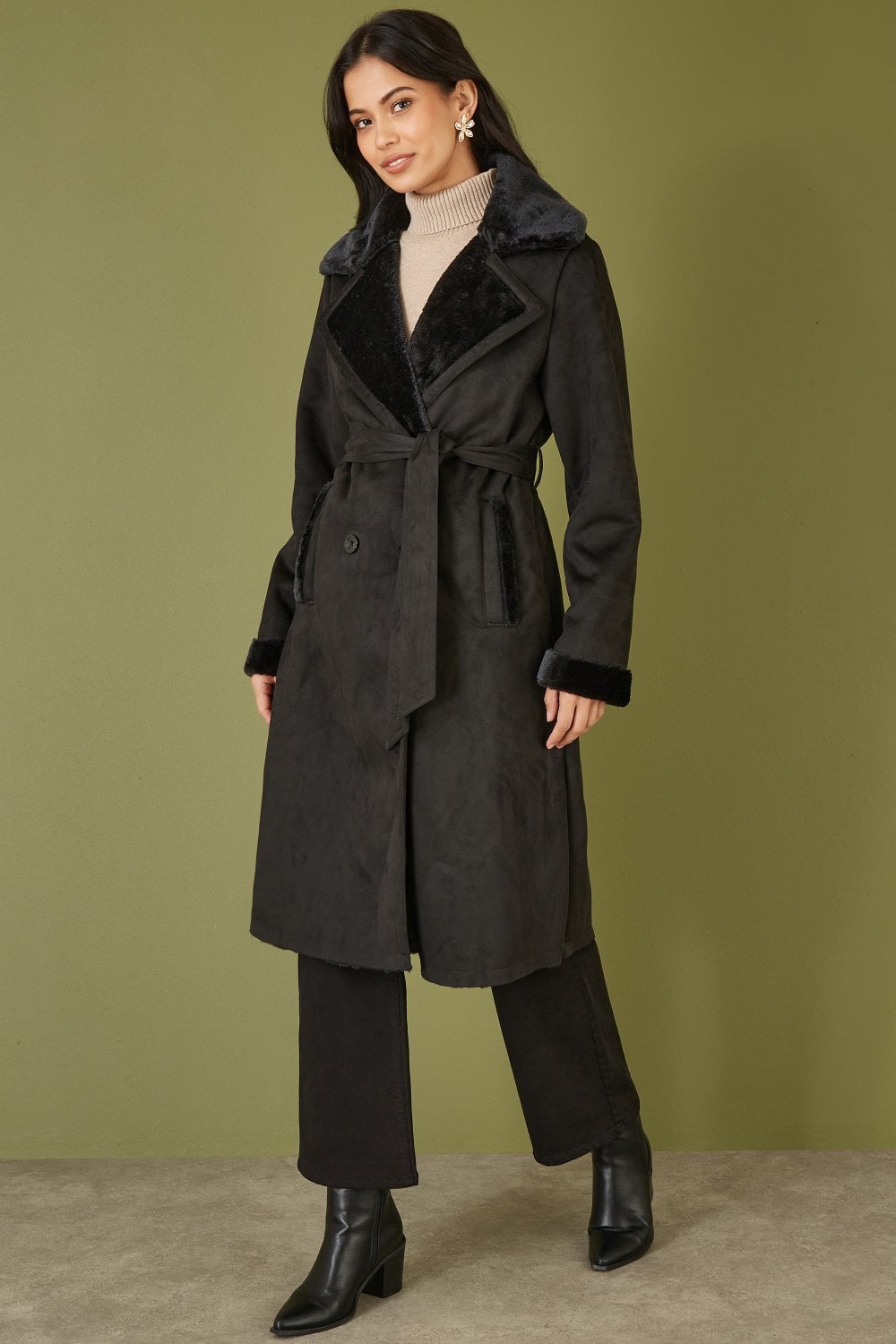 Yumi Black Trench Coat With Faux Fur Lining Yumi