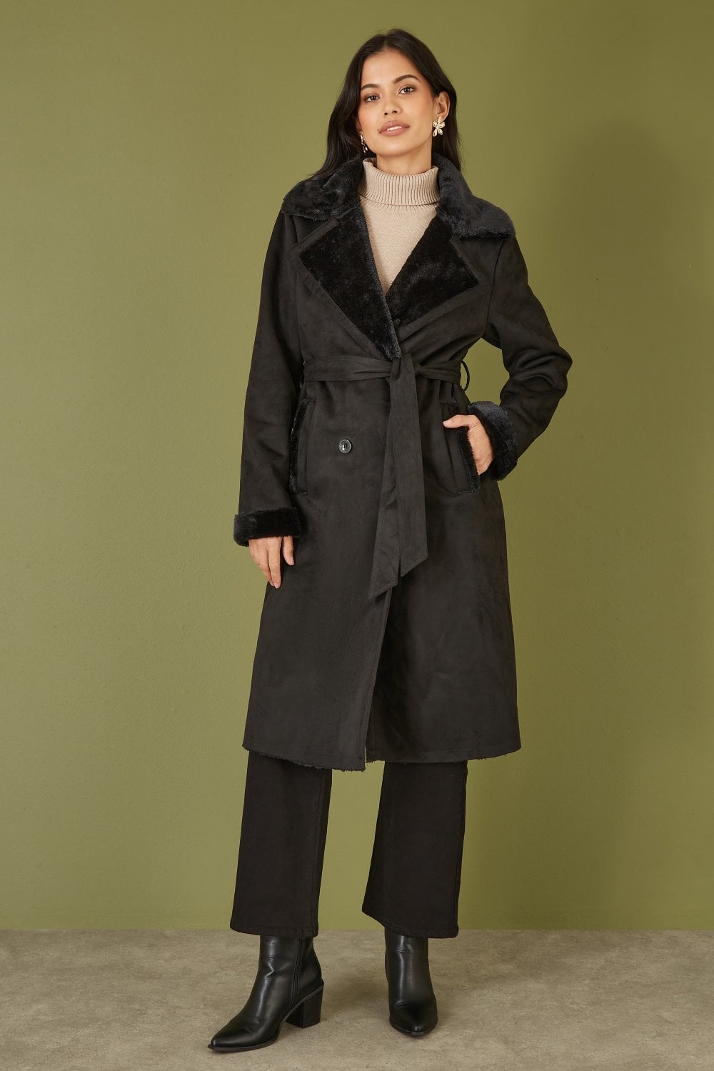 Yumi Black Trench Coat With Faux Fur Lining Yumi