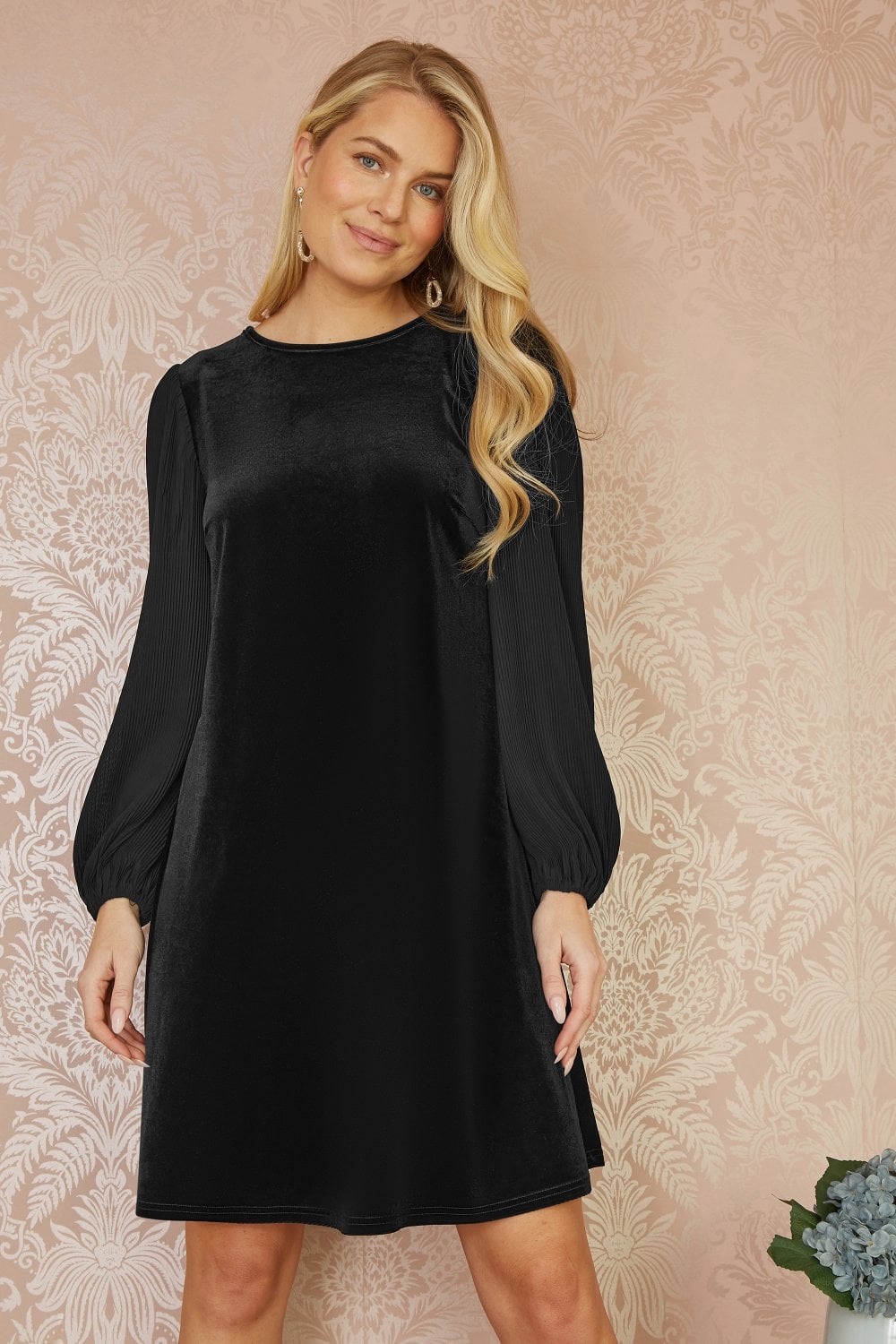 Yumi Black Velvet Tunic Dress with Pleated Balloon Sleeves And Tie Back Yumi