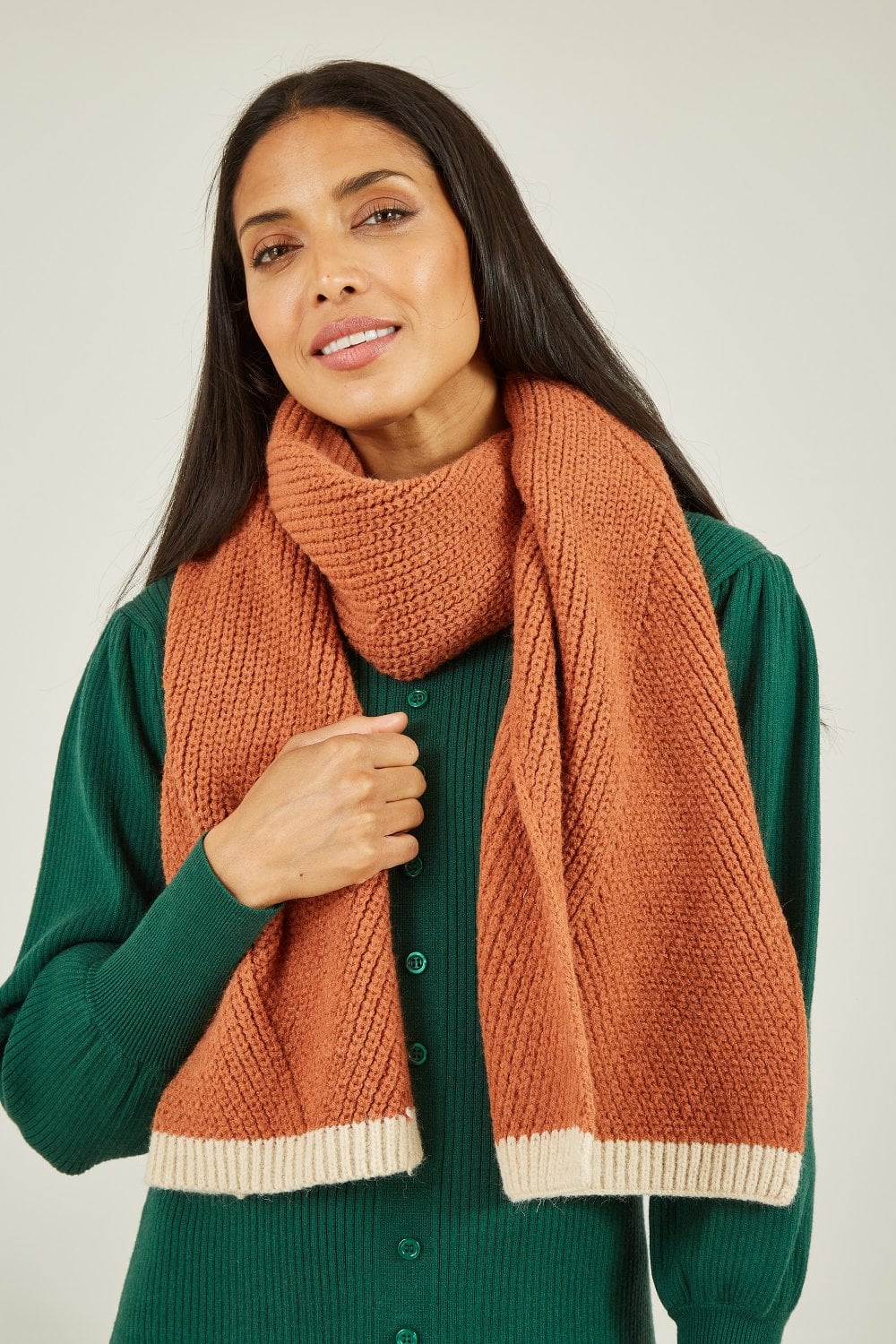 Yumi Brown Knitted Scarf Yumi