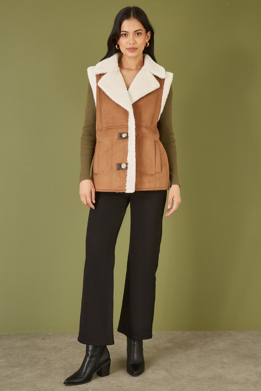 Yumi Brown Sherpa Style Button Up Gilet Yumi