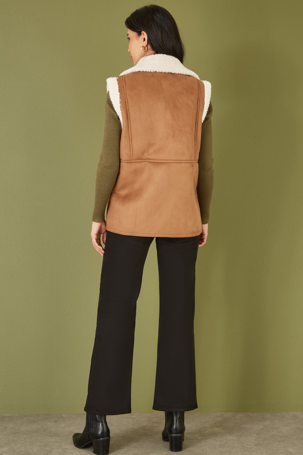 Yumi Brown Sherpa Style Button Up Gilet Yumi