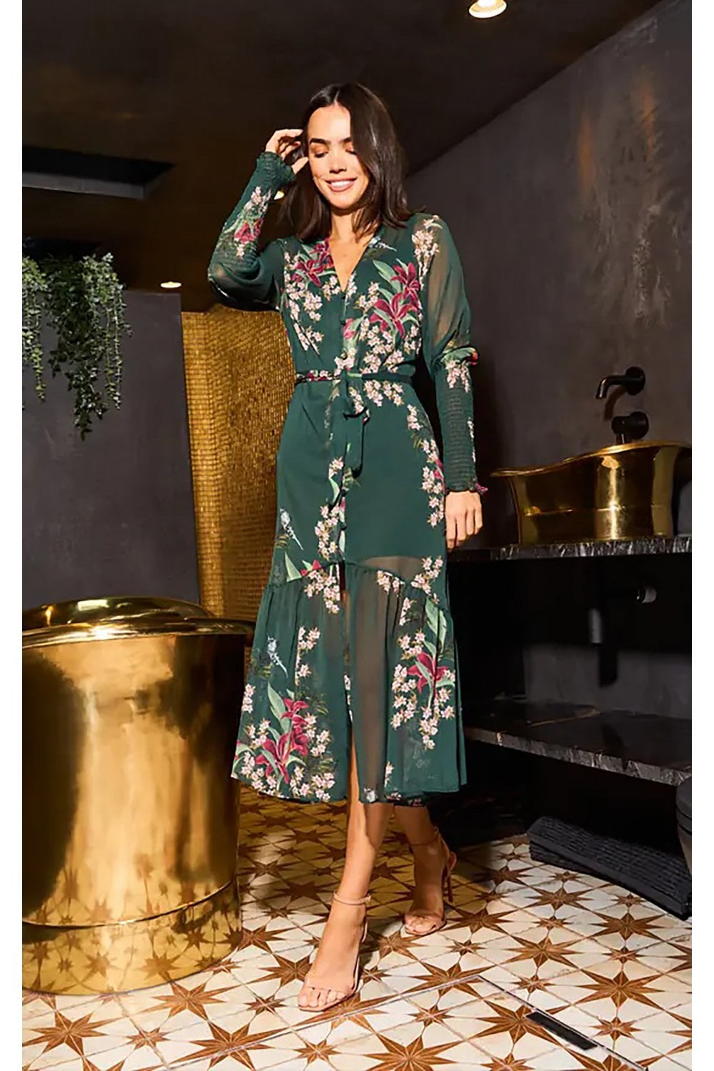 Yumi Urban Touch Green Floral Print Long Sleeve Midi Dress Yumi