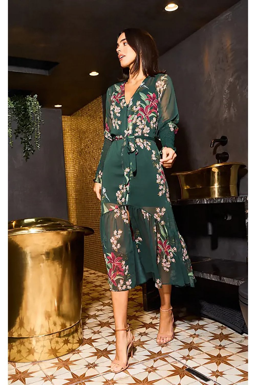 Yumi Urban Touch Green Floral Print Long Sleeve Midi Dress Yumi