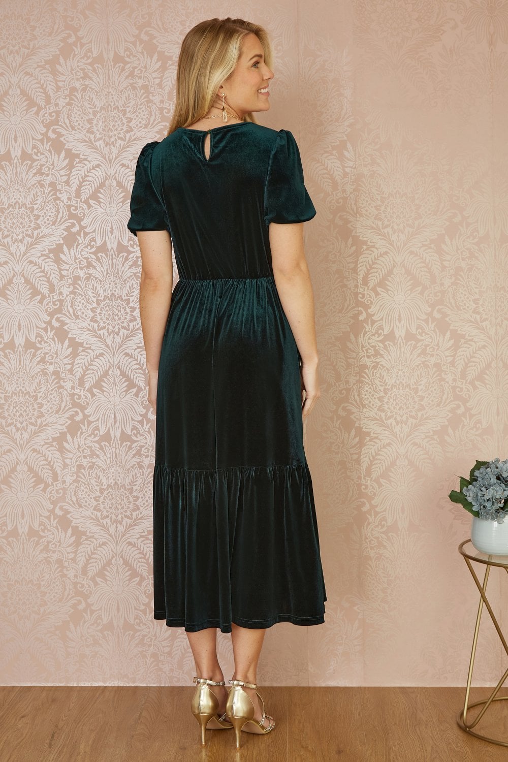 Yumi Green Velvet Midi Dress Yumi