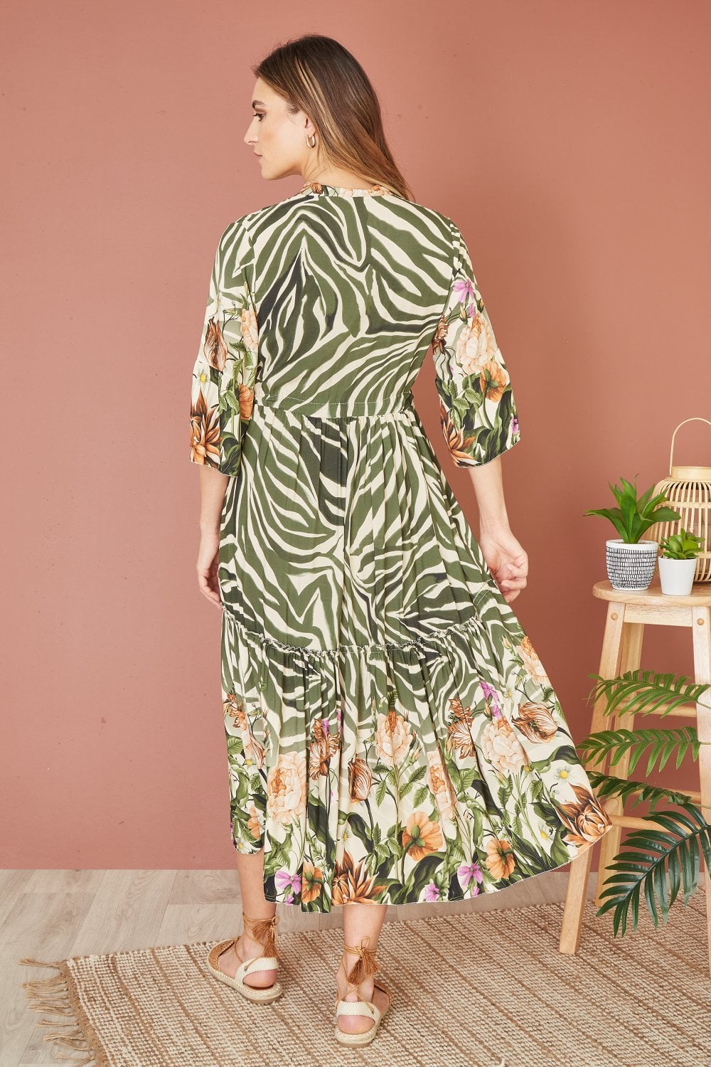 Yumi Green Viscose Zebra And Floral Print Midi Dress Yumi