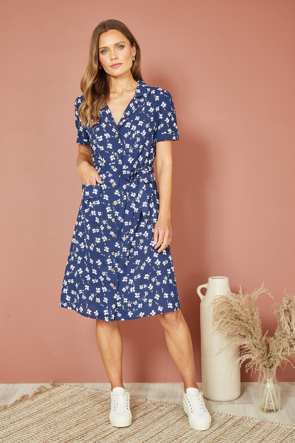 Yumi Navy Daisy Print Retro Shirt Dress Yumi