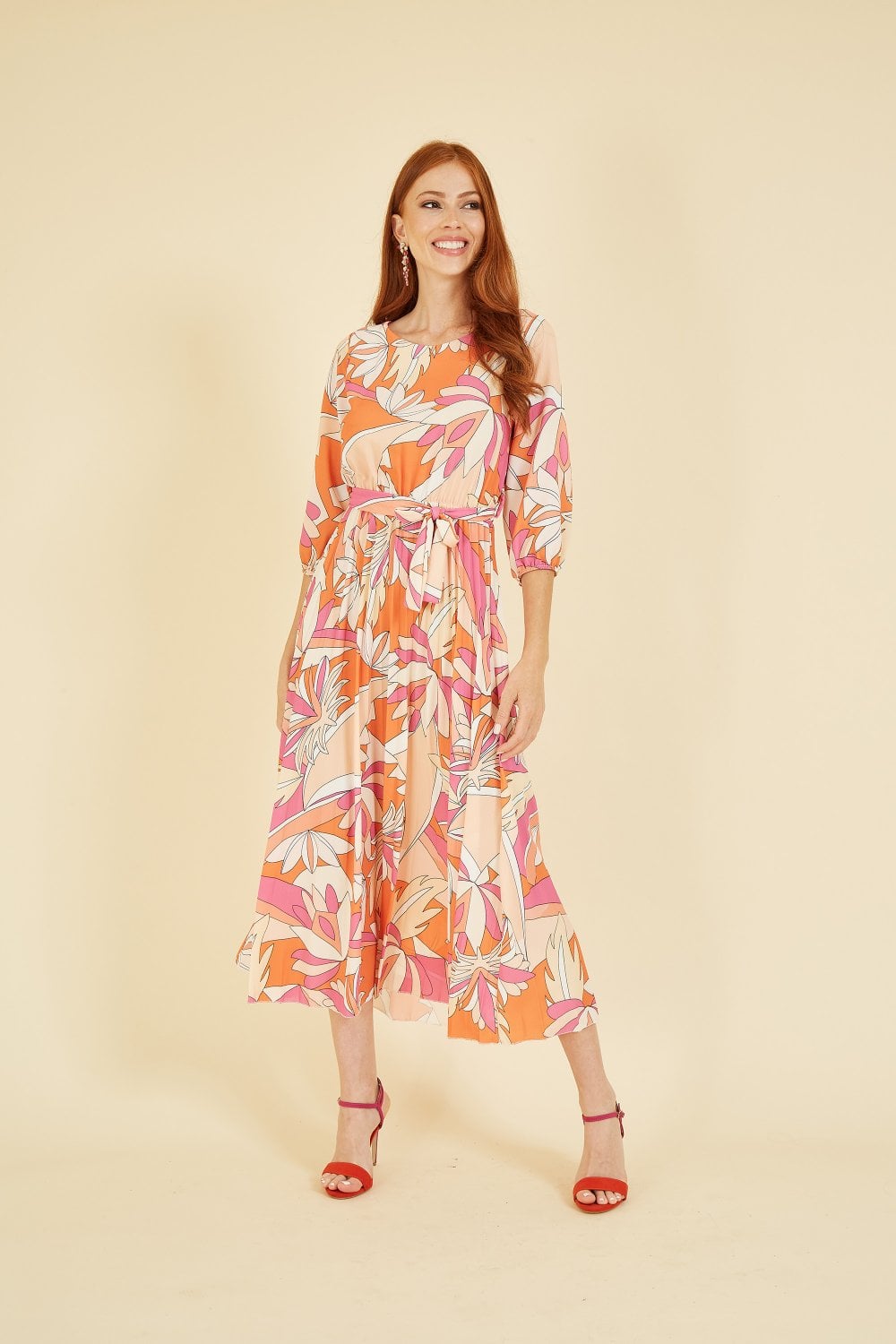 Yumi Orange Abstract Print Pleated Midi Dress Yumi