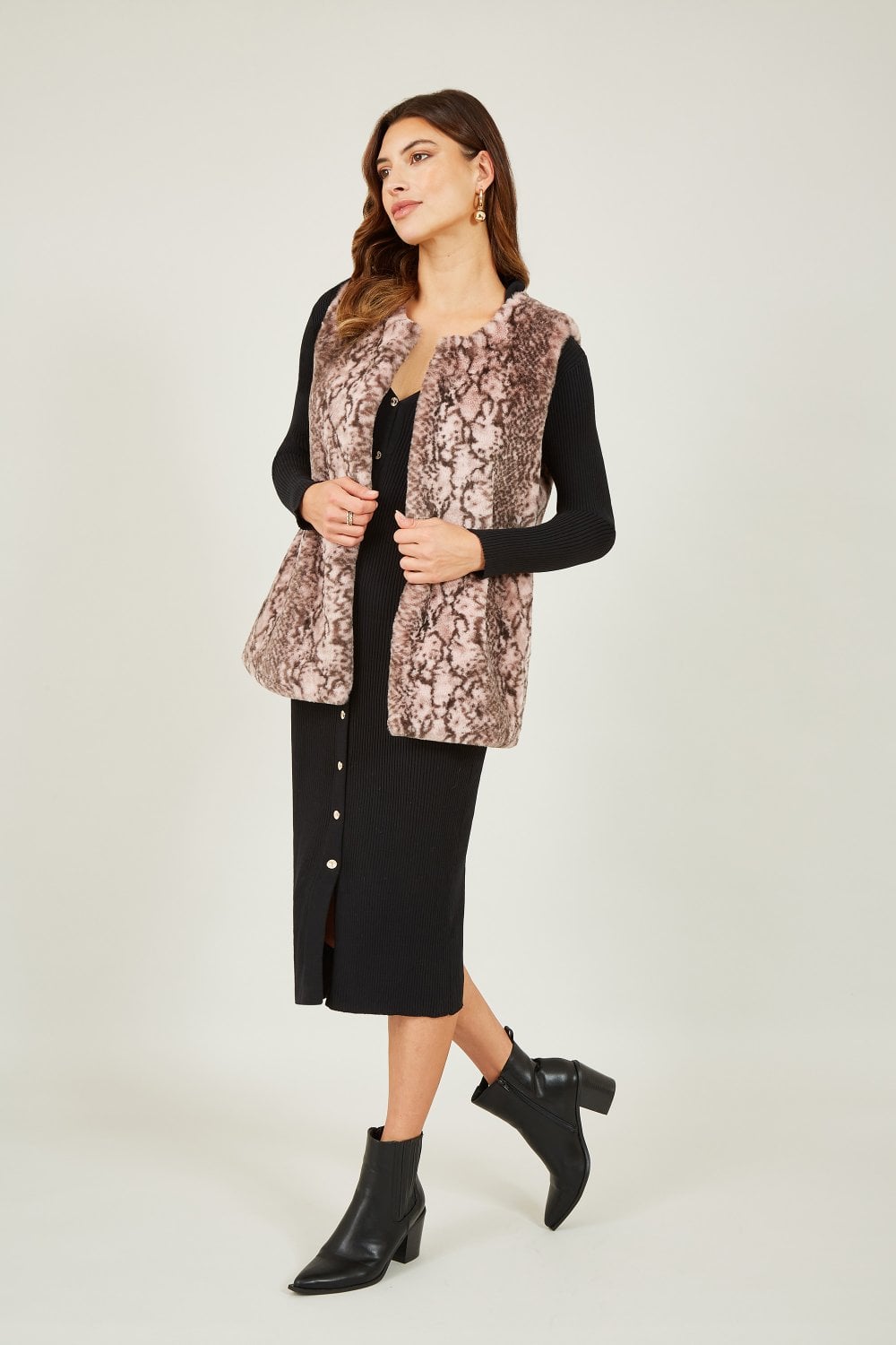 Yumi Pink Snake Print Faux Fur Gilet Yumi