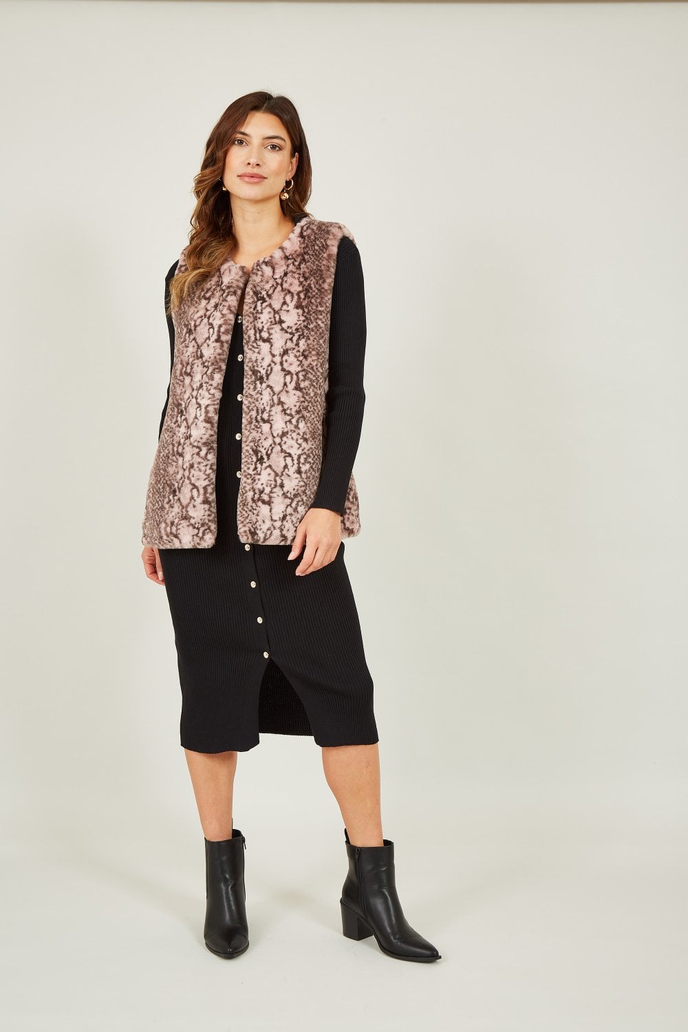 Yumi Pink Snake Print Faux Fur Gilet Yumi