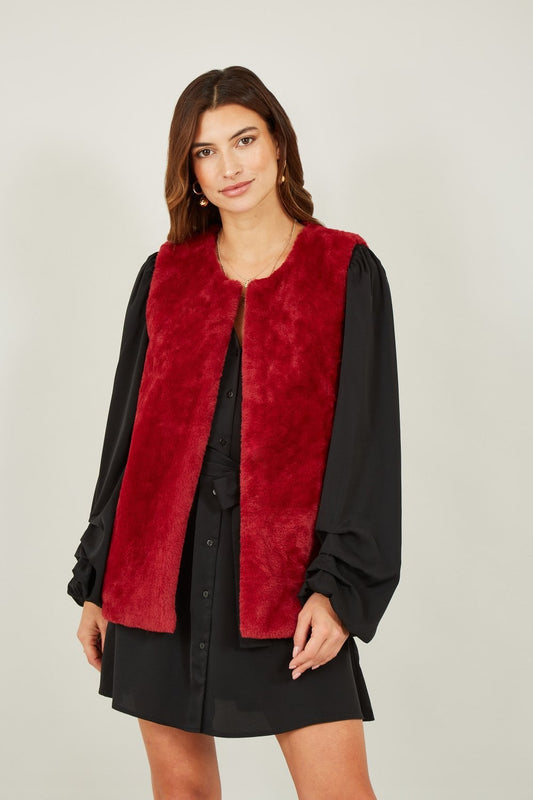 Yumi Red Faux Fur Gilet Yumi