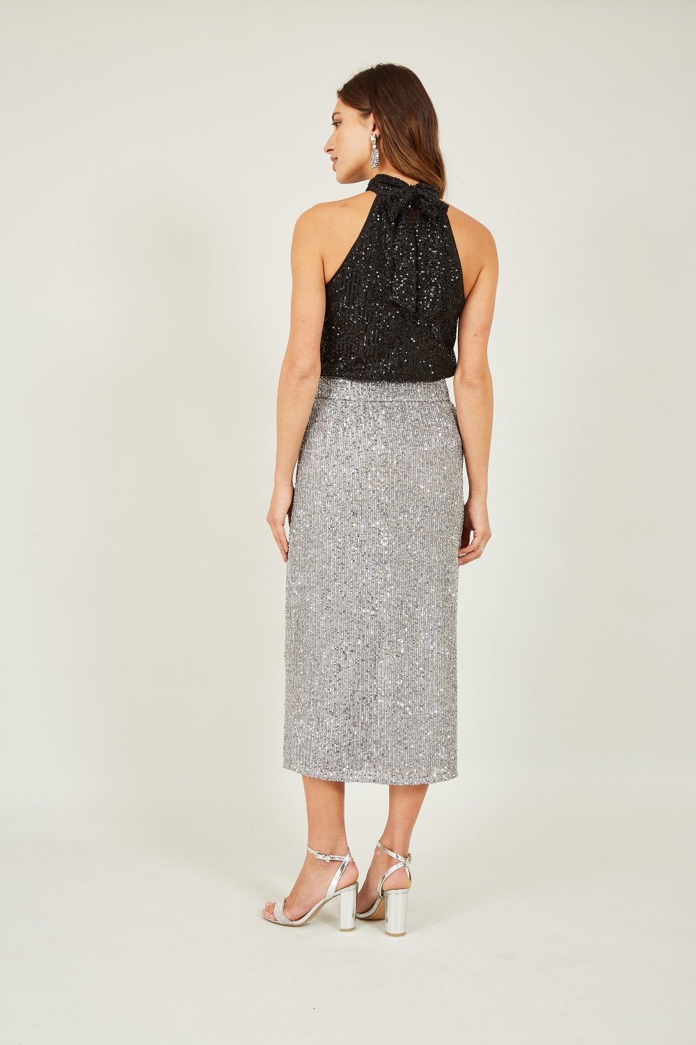 Yumi Silver Sequin Fitted Skirt With Front Slit Yumi