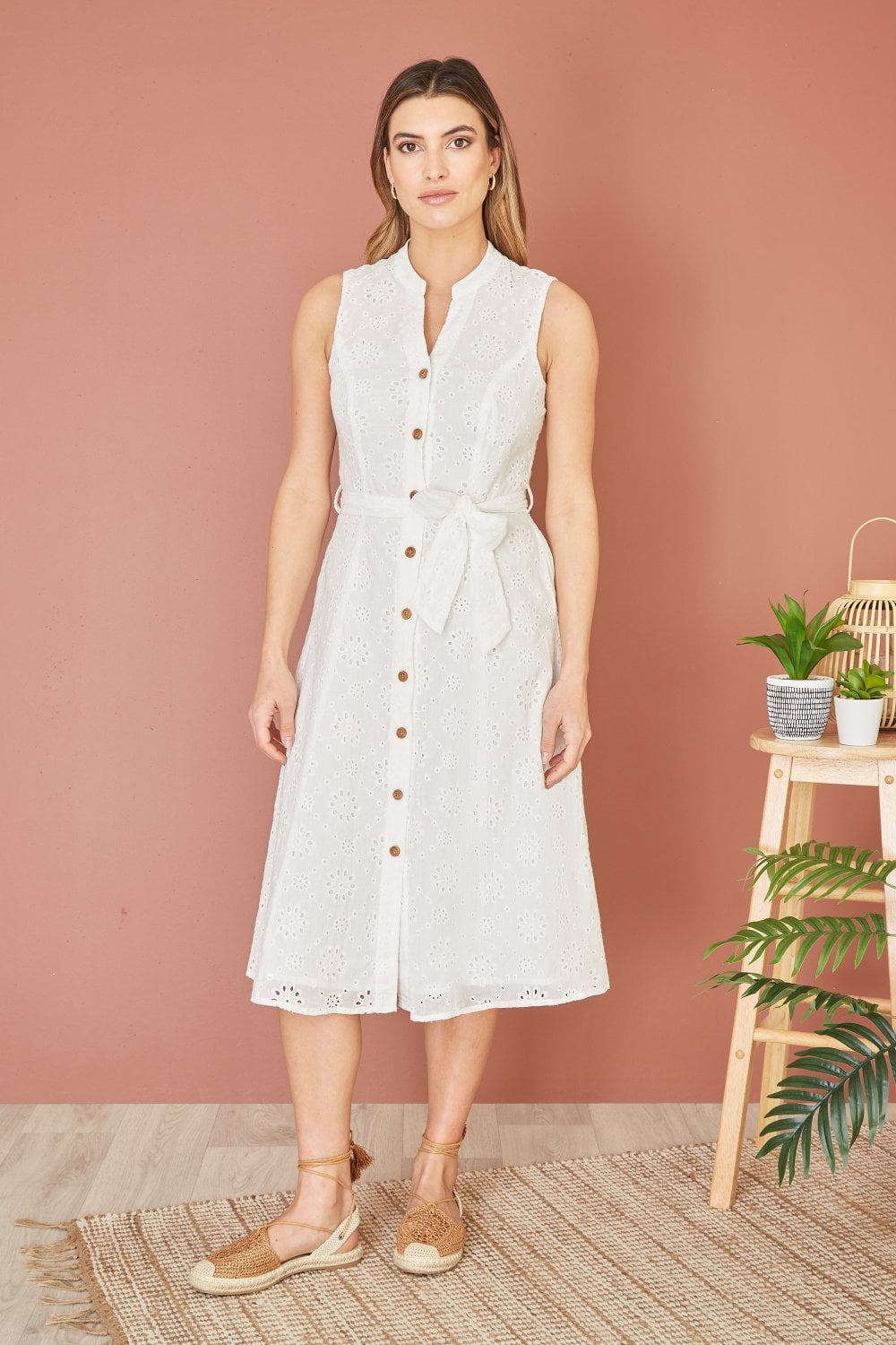 Yumi White Flower Broderie Anglaise Cotton Shirt Dress Yumi